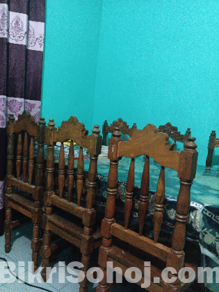 ডাইনিং টেবিল সেট (৬টি চেয়ারসহ)